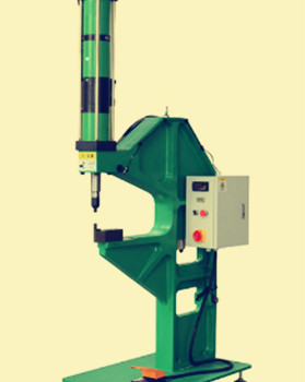 鉚接機的模具為什么容易斷裂?