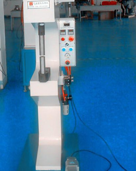 氣壓鉚接機運行前需做好哪些準備工作?